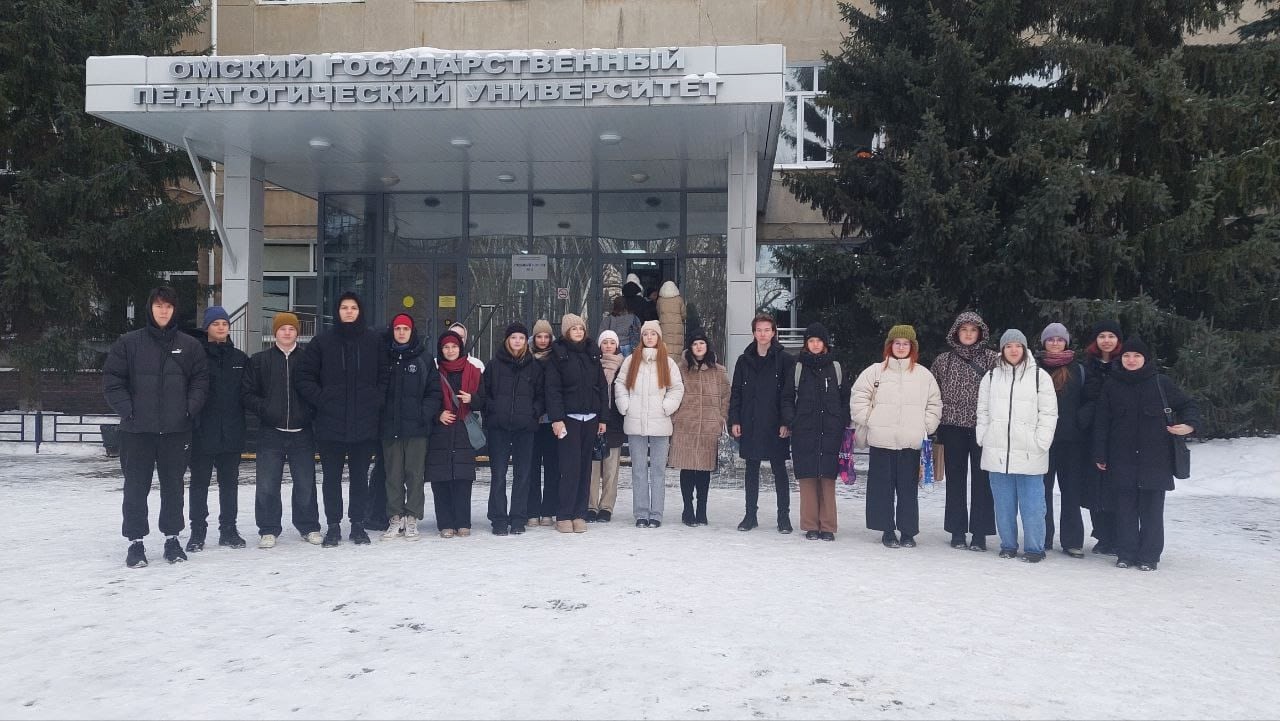Открываем двери в педагогику.