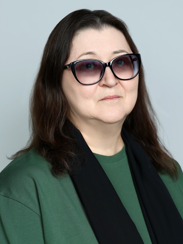 Петрова Елена Геннадьевна.